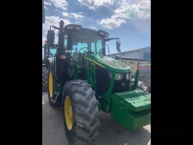 John Deere 6100 M Tractor 68.000 €