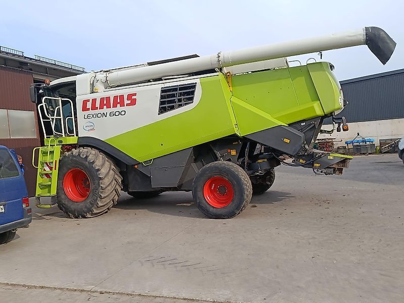 Claas Lexion 600 Combine harvester €64,807