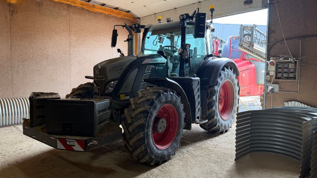 Fendt 720 Vario Profi Plus Tractor €108,000