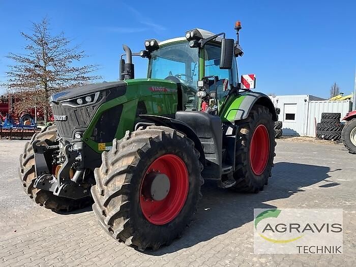 E-FARM: Fendt 930 Vario ProfiPlus - Traktor - id 829FGUV - 199.900 € - Baujahr: 2021 - Abgelesene Motorstunden: 3.330,Motorleistung (PS): 295,Deutschland