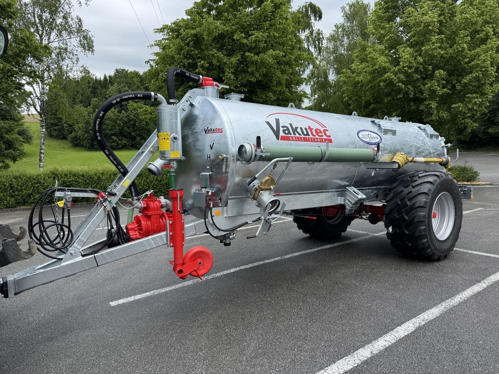 E-FARM: Vakutec va 7300 - Tanker - id VVGS1F2 - €24,992 - Year of construction: 2025 - Austria
