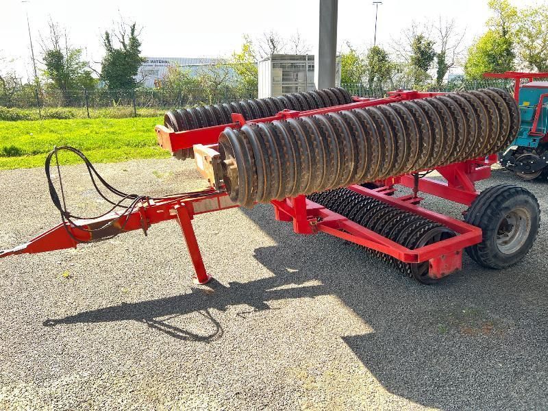 E-FARM: Quivogne rollmot 630 - Presses et rouleaux - id 3MXKEQZ - 5 500 € - Année: 1996 - France