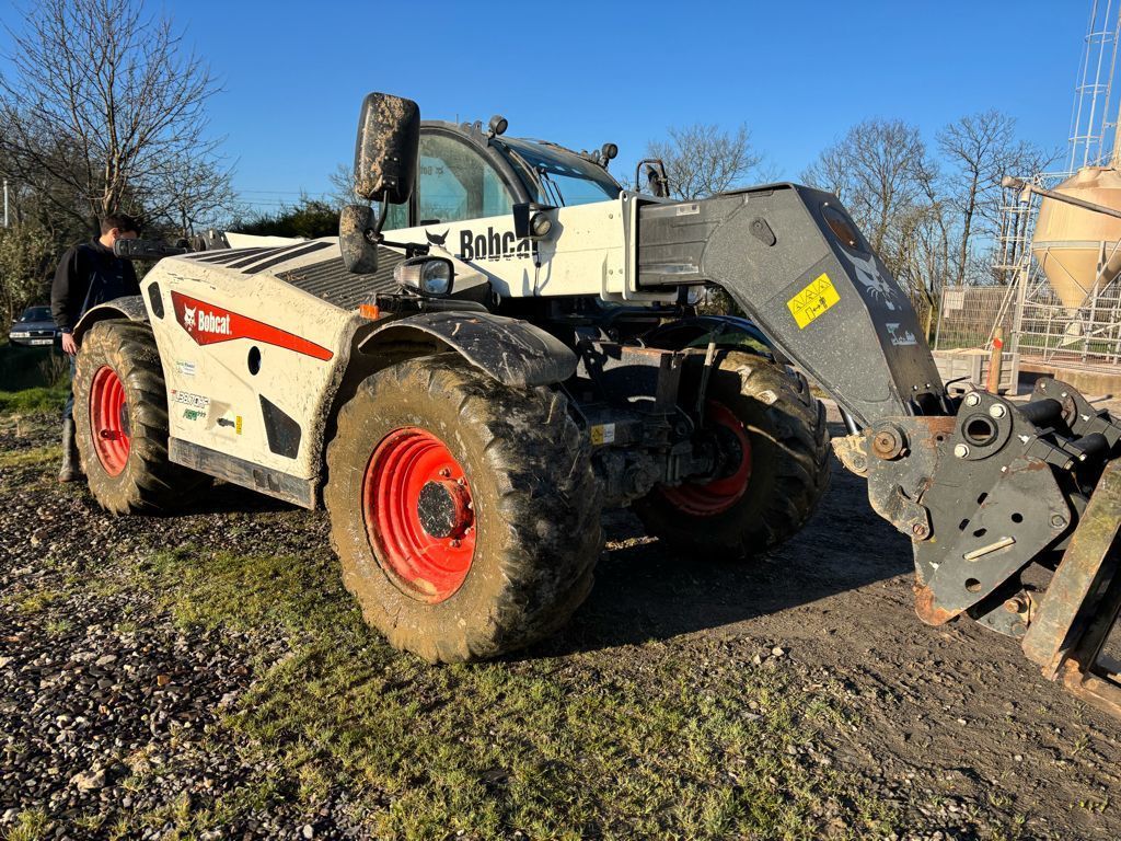 E-FARM: Bobcat tl38.70hf agri - Teleszkópos rakodó - id NDCXSRZ - 55 000 EUR - Gyártási év: 2021 - Üzemóra (motor): 3 100,Franciaország
