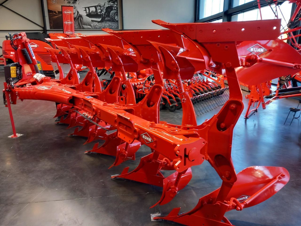 Kuhn Multi-Master L 5E T Плуг 24 800 €
