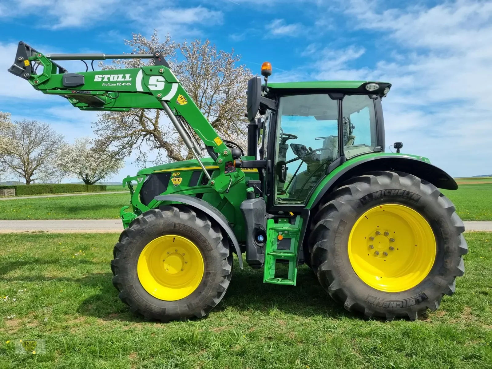 E-FARM: John Deere 6R 150 - Trattore - id 2TMUP1Z - 132.200 € - Anno di costruzione: 2023 - Ore: 402,Potenza del motore: 150,Germania