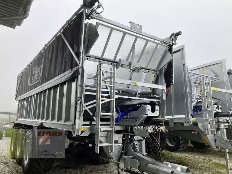 E-FARM: Fliegl gigant asw 381 ! reduziert ! - Takarmányszállító - id AZ8N3IV - 82 900 EUR - Gyártási év: 2024 - Németország