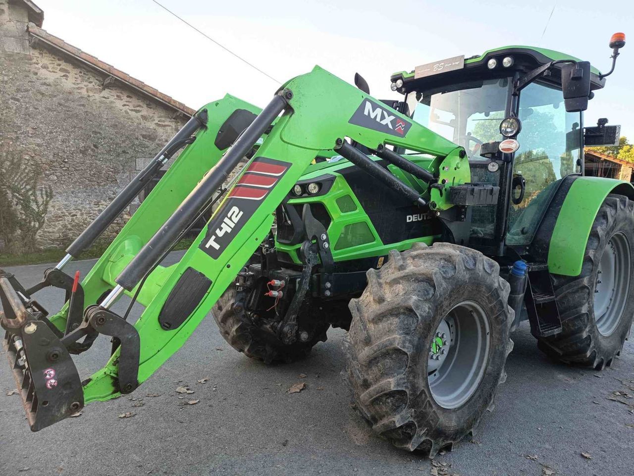 Deutz-Fahr 6125 C RVShift Traktor