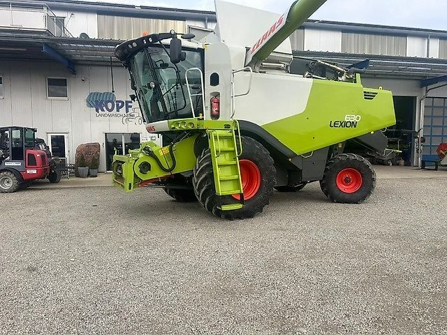 Claas Lexion 630 Combine harvester €189,000