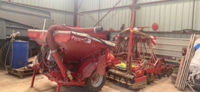 E-FARM: Kverneland ng-h 101 + trémie frontale 3 accord df1 - Drillmaschine - id WFHLQTI - 27.500 € - Baujahr: 2014 - Frankreich