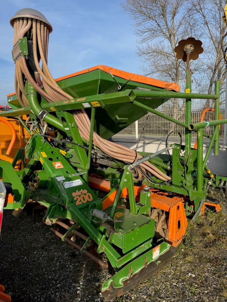 E-FARM: Amazone ADP - Combinación de taladradoras - id 11NDJSZ - 9500 € - Año: 2001 - Francia