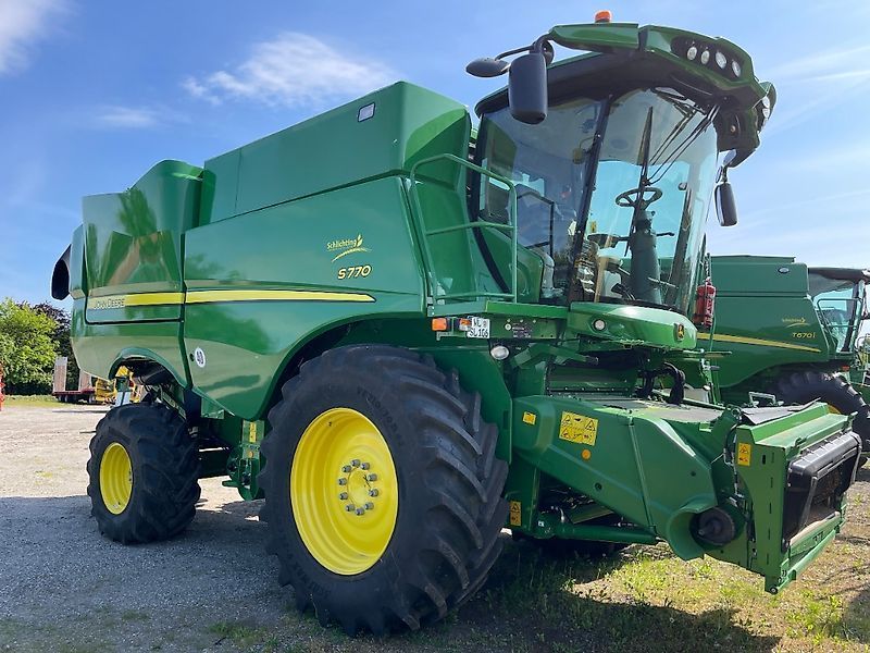 E-FARM: John Deere S770 - Moissoneuse-batteuse - id GQUKQ5M - Année: 2023 - Lecture du nombre d'heure: 100,Puissance du moteur (chevaux): 455,47,Allemagne