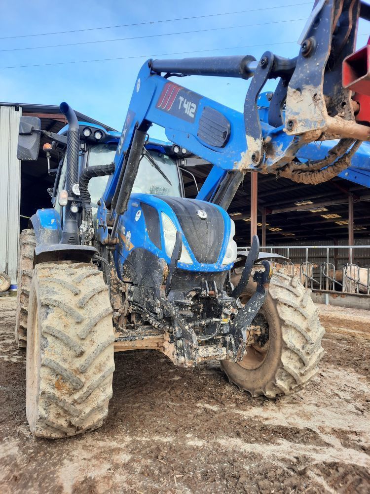 E-FARM: New Holland T6.155 - Traktor - id TALHP7G - 77.000 € - Baujahr: 2019 - Abgelesene Motorstunden: 2.500,Motorleistung (PS): 125,Frankreich