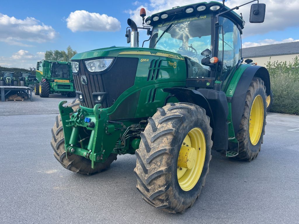 John Deere 6195 R Tractor €59,000