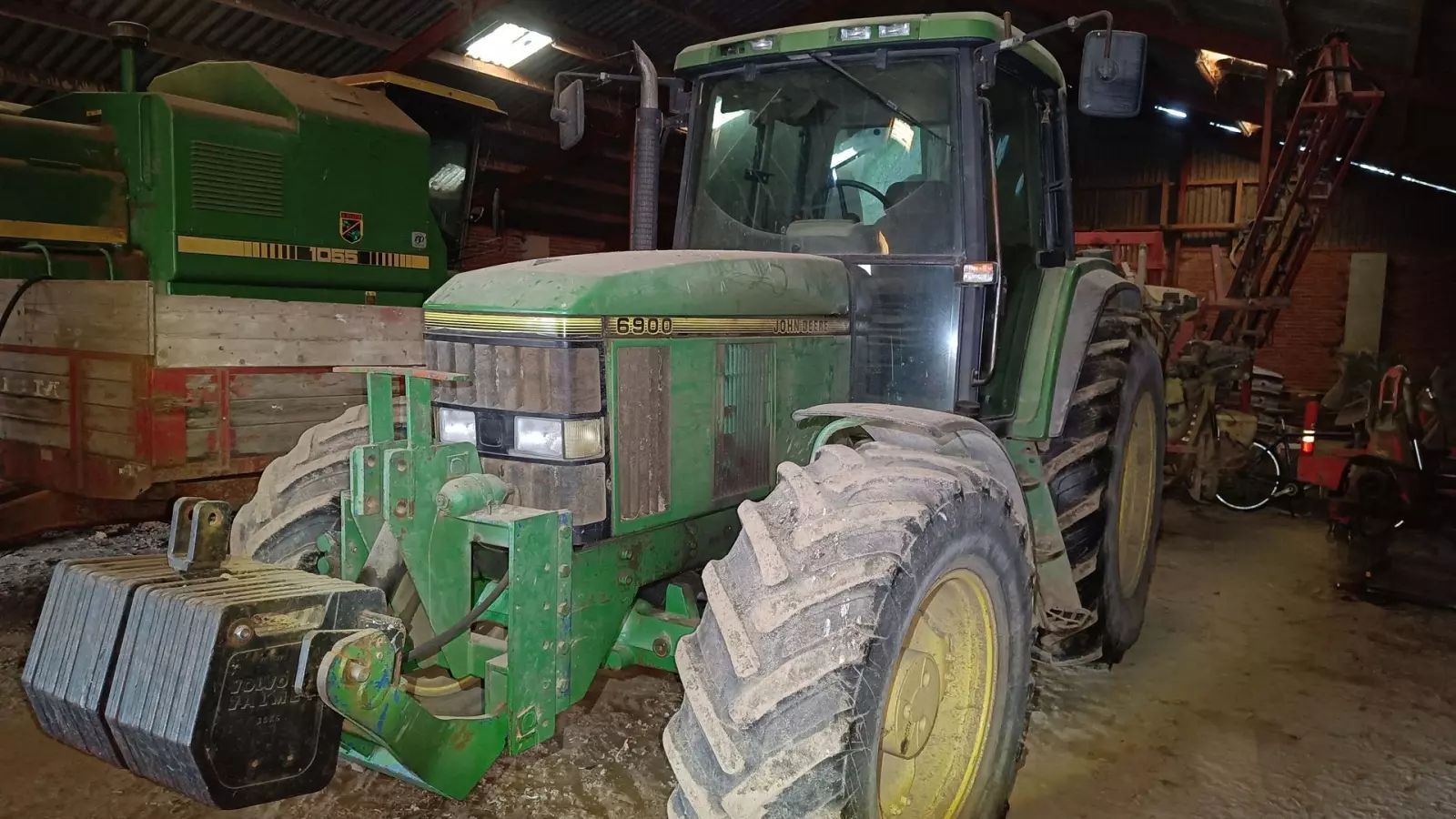 John Deere 6900 Traktor 19 382 €