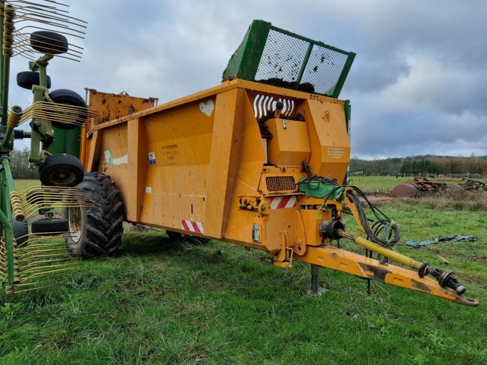 E-FARM: Dangreville ev 10 - Épandeur de fumier et de compost - id PQUIHGD - Année: 2014 - France