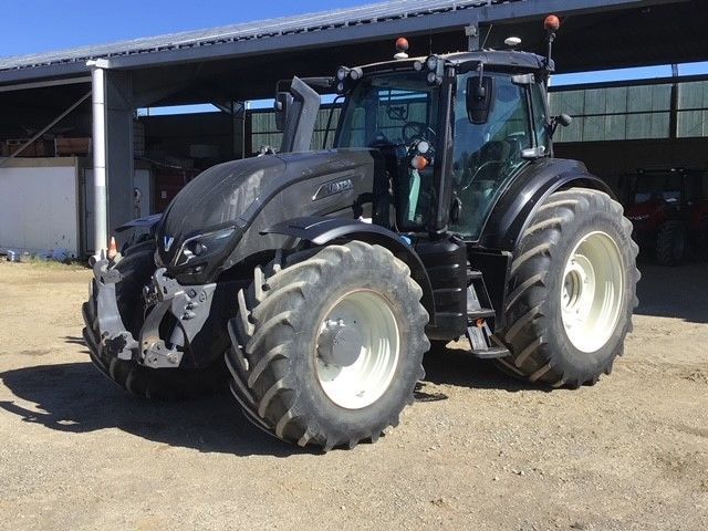 E-FARM: Valtra T194 - Traktor - id IPSUCDI - 93.000 € - Baujahr: 2020 - Abgelesene Motorstunden: 3.340,Motorleistung (PS): 195,Frankreich