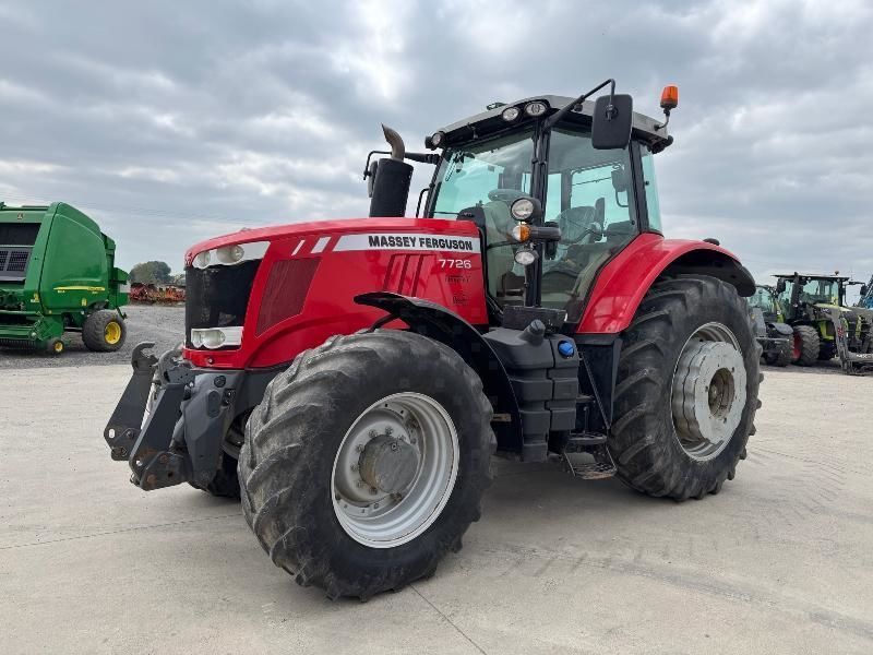 E-FARM: Massey Ferguson 7726 Efficient - Traktor - id EH4ZZY7 - 79.900 € - Baujahr: 2017 - Abgelesene Motorstunden: 5.490,Motorleistung (PS): 260,Frankreich