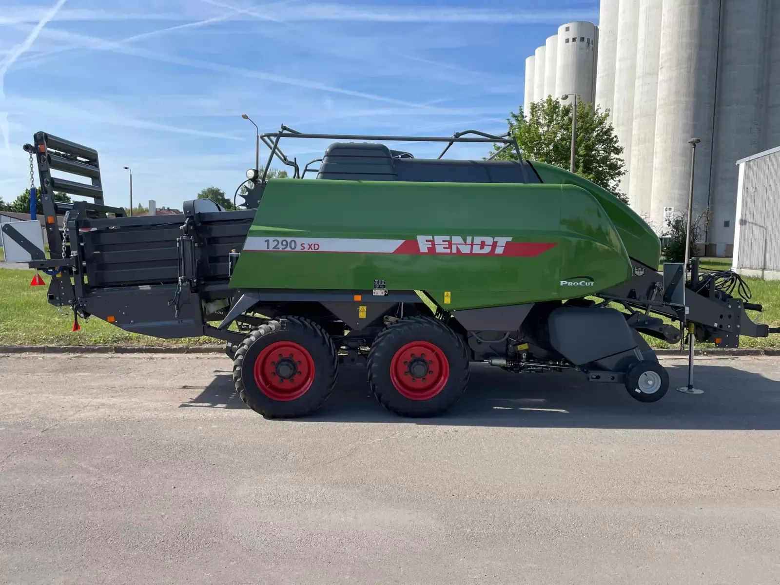 E-FARM: Fendt 1290 xd cutter quaderballenpre - Empacadora - id CSP9JLK - 170.000 € - Alemania