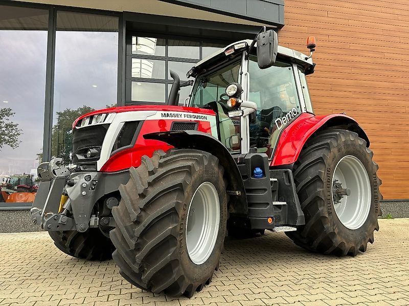 Massey Ferguson 6S.180 Traktor 139 500 €