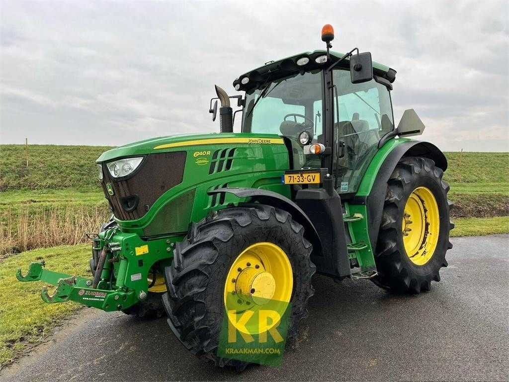 E-FARM: John Deere 6140 R - Tracteur - id WUNLCTQ - Année: 2013 - Lecture du nombre d'heure: 7 082,Pays-Bas
