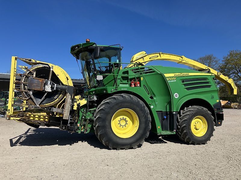 John Deere 8500 Cosechadora de forraje autopropulsada 295.000 €