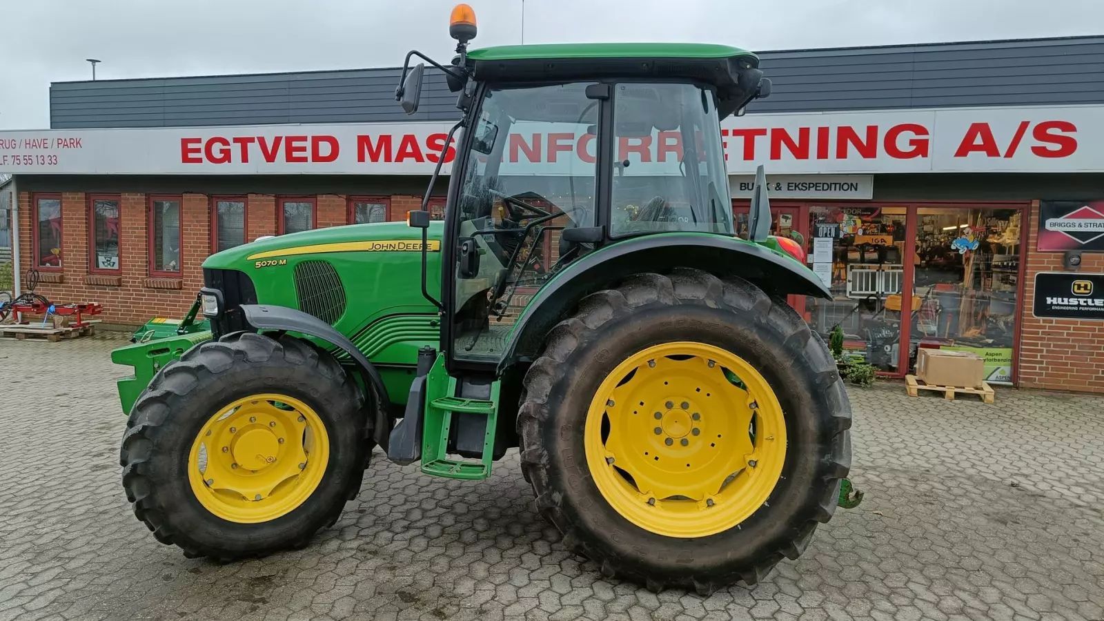 John Deere 5070 M Traktor 39 887 €