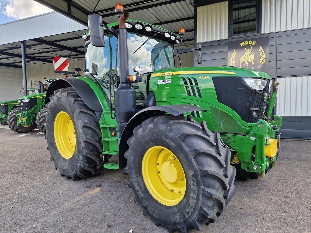 E-FARM: John Deere 6215 R - Traktor - id RNNUKDG - 149.000 € - Baujahr: 2022 - Abgelesene Motorstunden: 1.130,Motorleistung (PS): 215,Frankreich