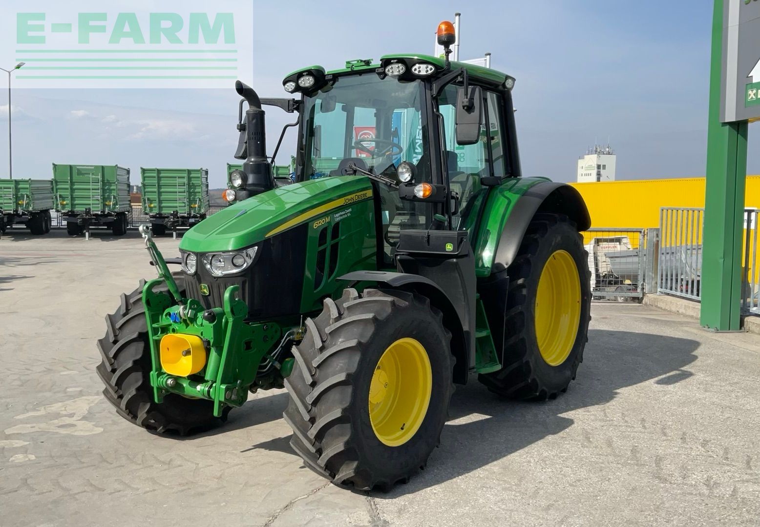John Deere 6120 M Traktor 99.917 €