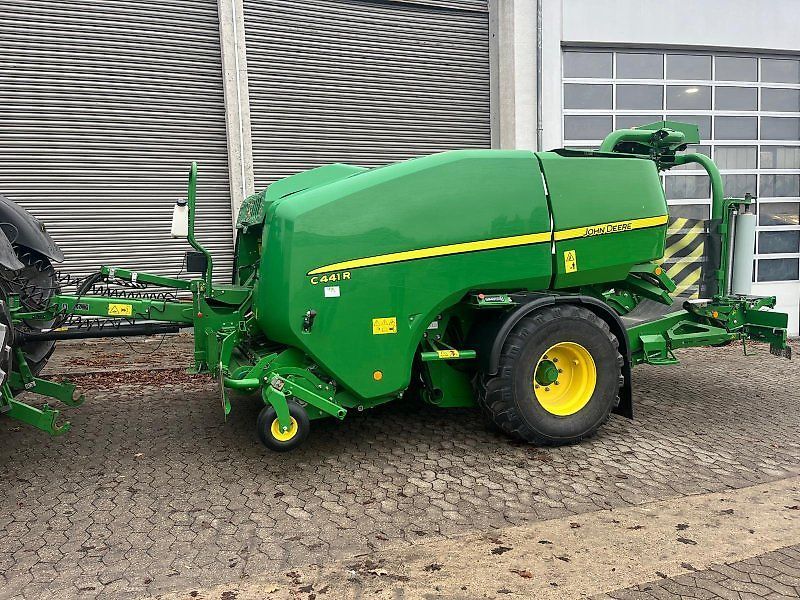 E-FARM: John Deere C441R - Baler - id FMWYTTK - €54,500 - Year of construction: 2020 - Germany
