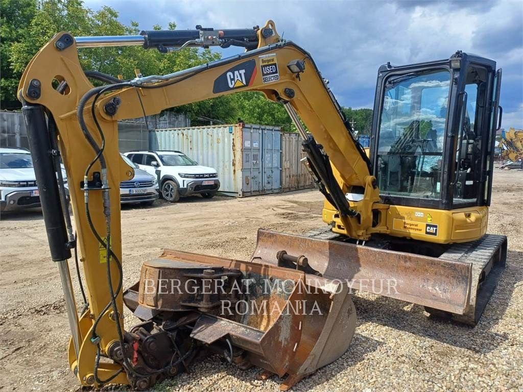 E-FARM: Caterpillar 305.5e2cr - Lánctalpas kotrógép - id PP9NYCB - 44 520 EUR - Gyártási év: 2017 - Románia