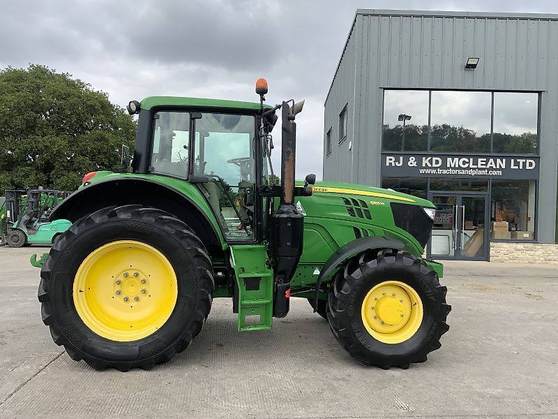 E-FARM: John Deere 6155 M - Τρακτέρ - id VMD1URJ - 36.715 € - Χρονία: 2017 - Μετρητής ωρών: 21.965,Ισχύς κινητήρα: 155,Ηνωμένο Βασίλειο