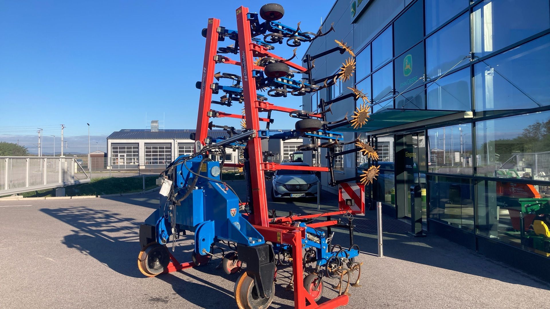 E-FARM: Hatzenbichler Hackgerät 9r - Mechanische Unkrautbehandlung - id BW2QHUP - 26.533 € - Baujahr: 2016 - Österreich