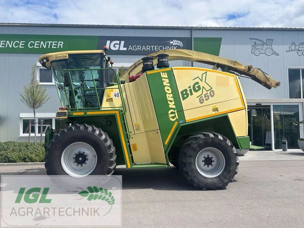 E-FARM: Krone BiG X 650 - Feldhäcksler (selbstfahrend) - id VMC2DRH - Baujahr: 2008 - Abgelesene Motorstunden: 6.700,Motorleistung (PS): 650,Deutschland