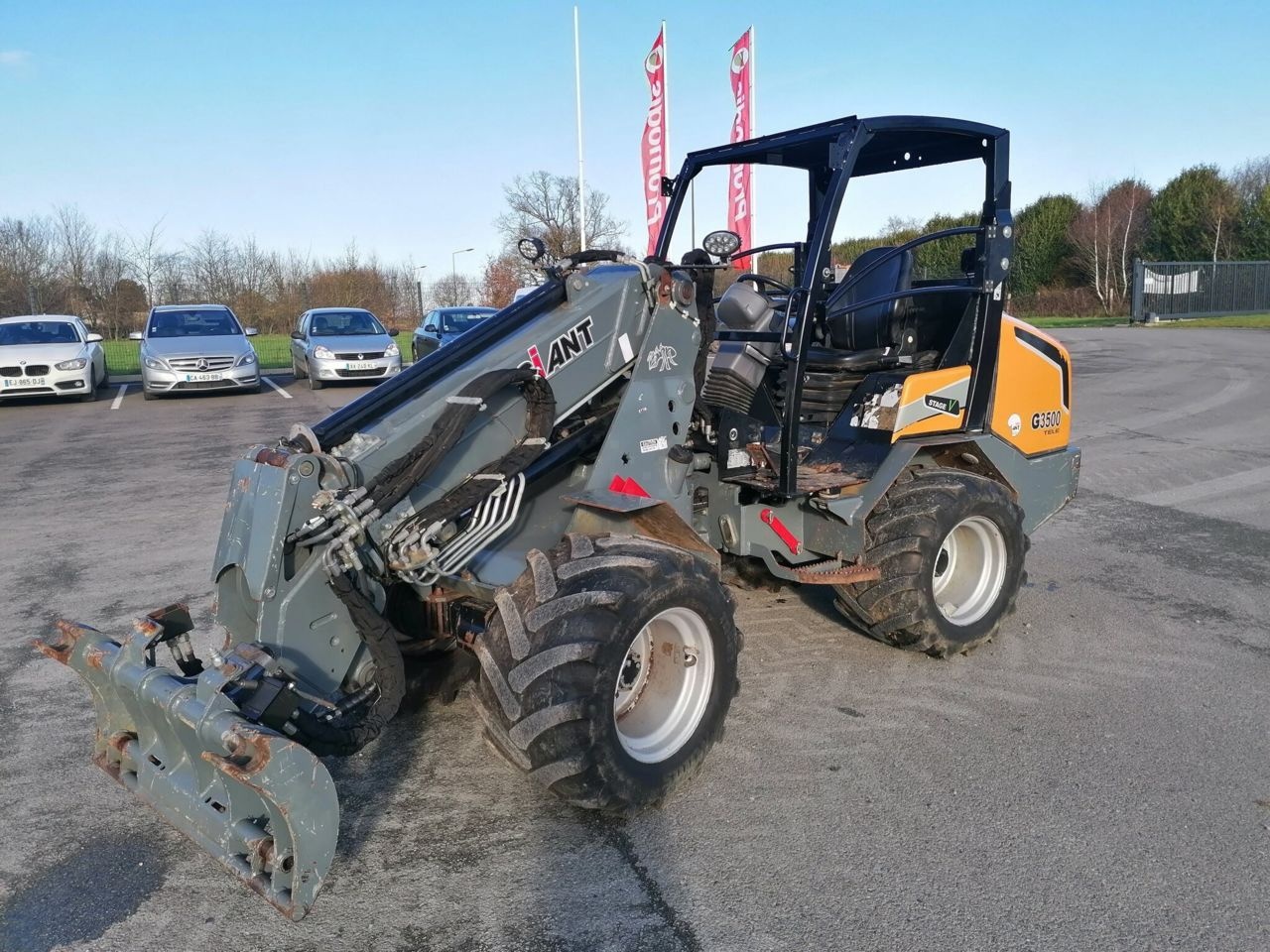 Giant g3500 tele compactloader €44,000