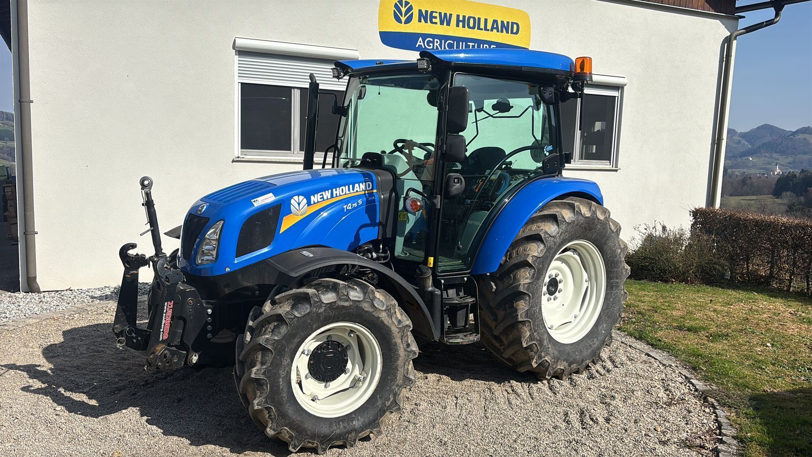 New Holland T4.75 S Τρακτέρ 31.250 €