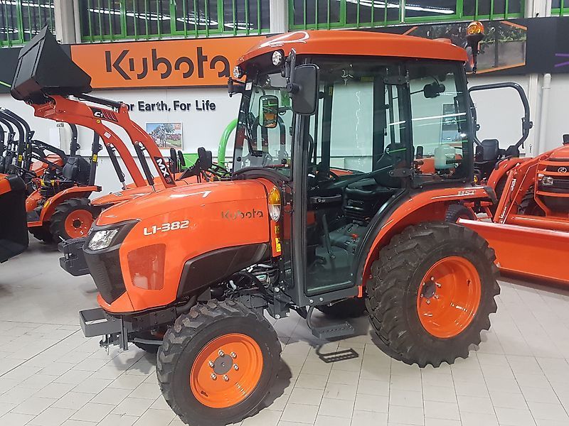E-FARM: Kubota l1-382 cab - Tracteur - id FVGWLSI - 28 800 € - Année: 2023 - Lecture du nombre d'heure: 1,Puissance du moteur (chevaux): 37,Allemagne