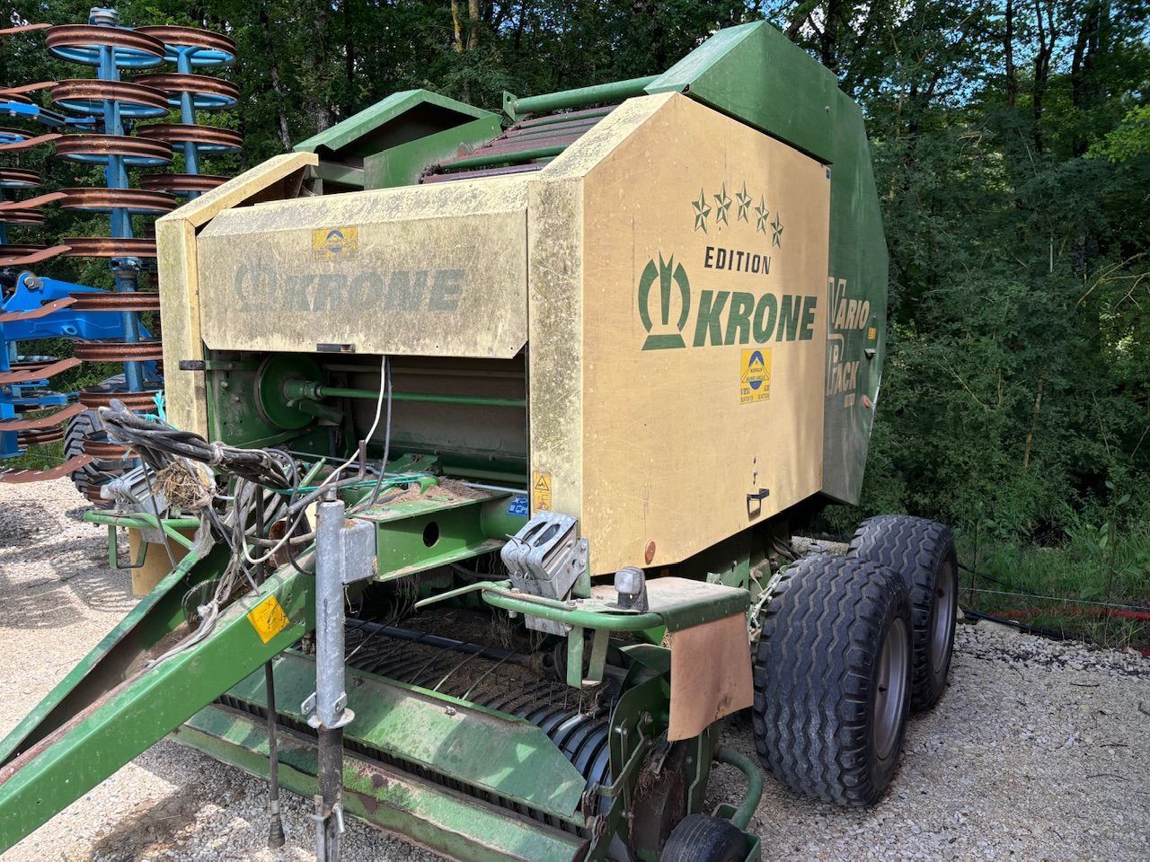 E-FARM: Krone Vario Pack 1800 - Baler - id CENPPXZ - €13,000 - Year of construction: 2008 - Total number of bales produced: 25,000,France