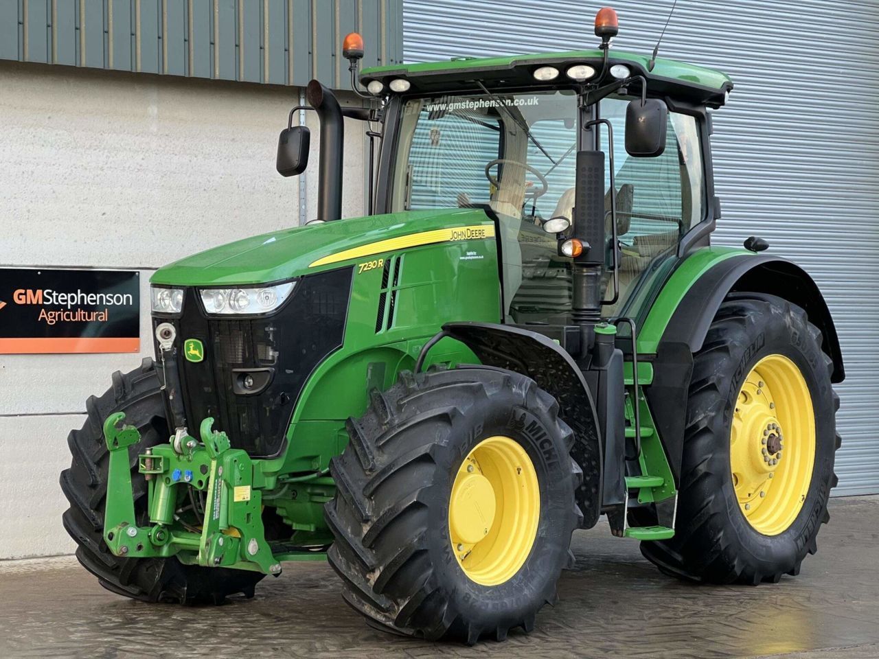 John Deere 7230 R Tractor €78,313