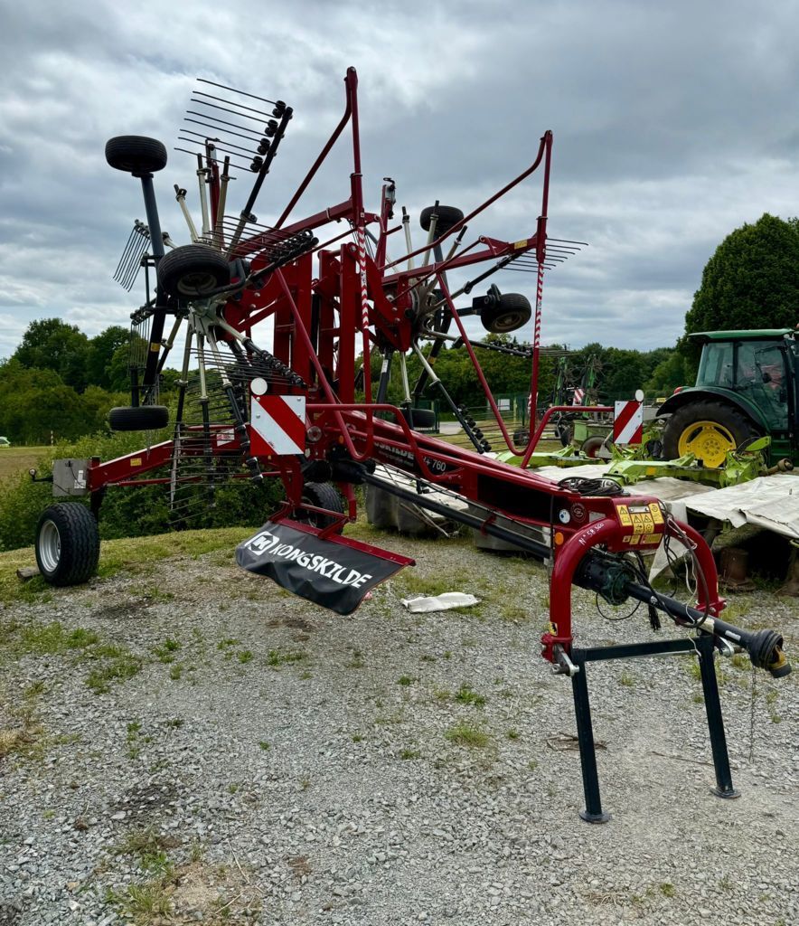 E-FARM: KONGSKILDE R+ 760 - Tedder - id RGBDIHT - 11.500 EUR - Anul: 2019 - Franța