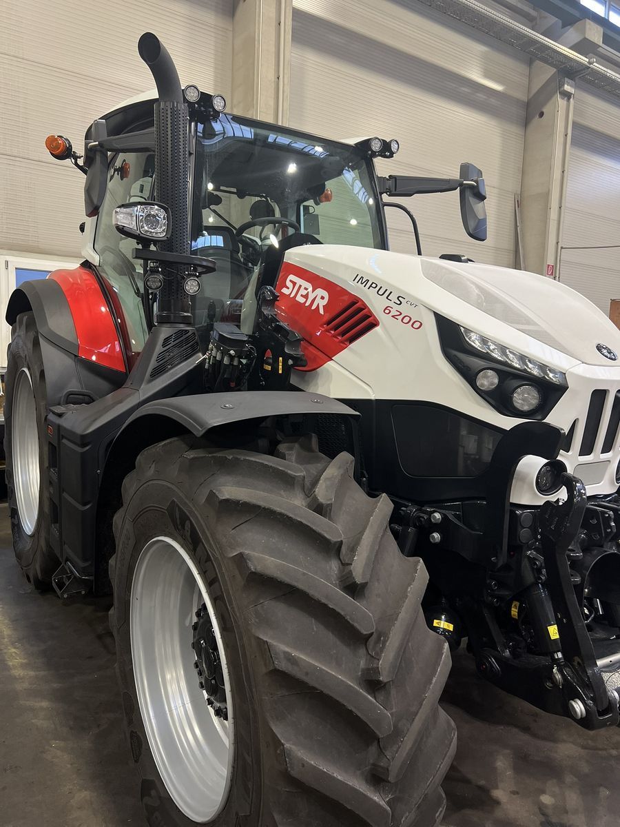 Steyr CVT 6180 Tractor