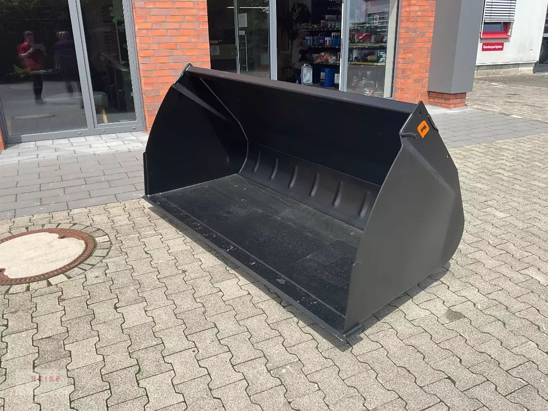 E-FARM: Alö volumenschaufel vm 225 euro - Attachment - id 3ZBUBEI - €1,350 - Germany
