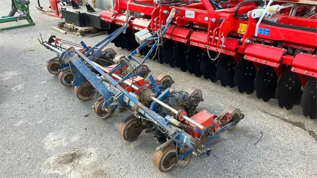 E-FARM: STANHAY 6 reihig - Autre semoir - id FSS2WMK - 708 € - Année: 1901 - Autriche