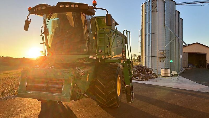 E-FARM: John Deere T 550 HM - Κομπίνα - id F4G3Z7P - 166.583 € - Χρονία: 2014 - Μετρητής ωρών: 1.300,Ισχύς κινητήρα: 305,Αυστρία