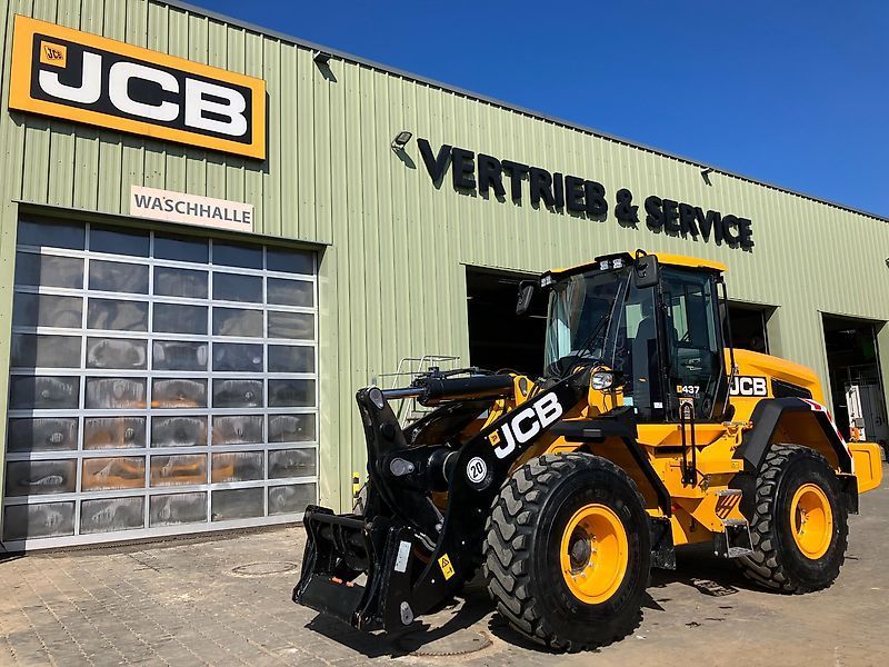 E-FARM: JCB 437 ZX - Wheel loader - id NDQ9EPH - €136,500 - Year