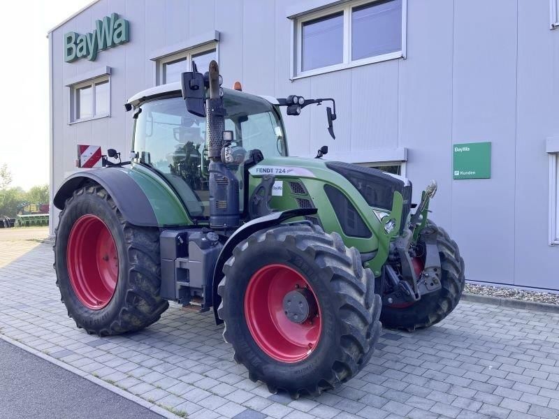 Fendt 724 Vario Profi Plus Tractor €93,000