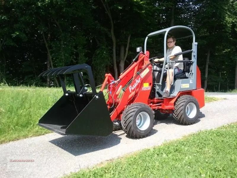 E-FARM: Fuchs F 853 H - Cargador de ruedas Tele - id G3NNLGQ - 21.583 € - Potencia del motor: 26 - Austria