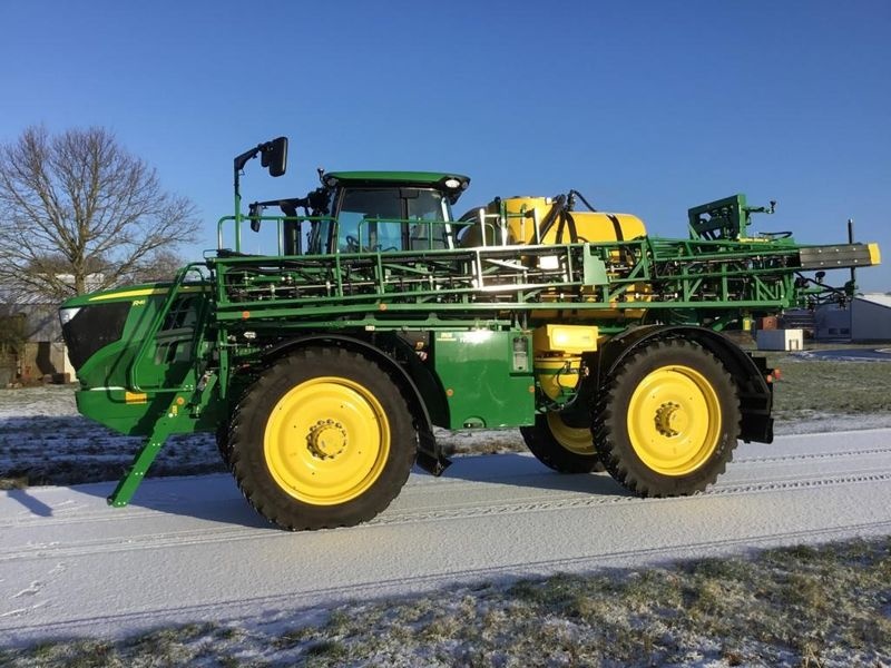 John Deere R4150i sprayers €333,334