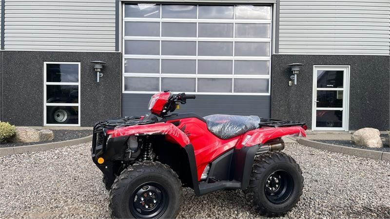 Honda trx 520 fe vi har et stort lager af honda-atv, så Vehículo de motor 10.062 €