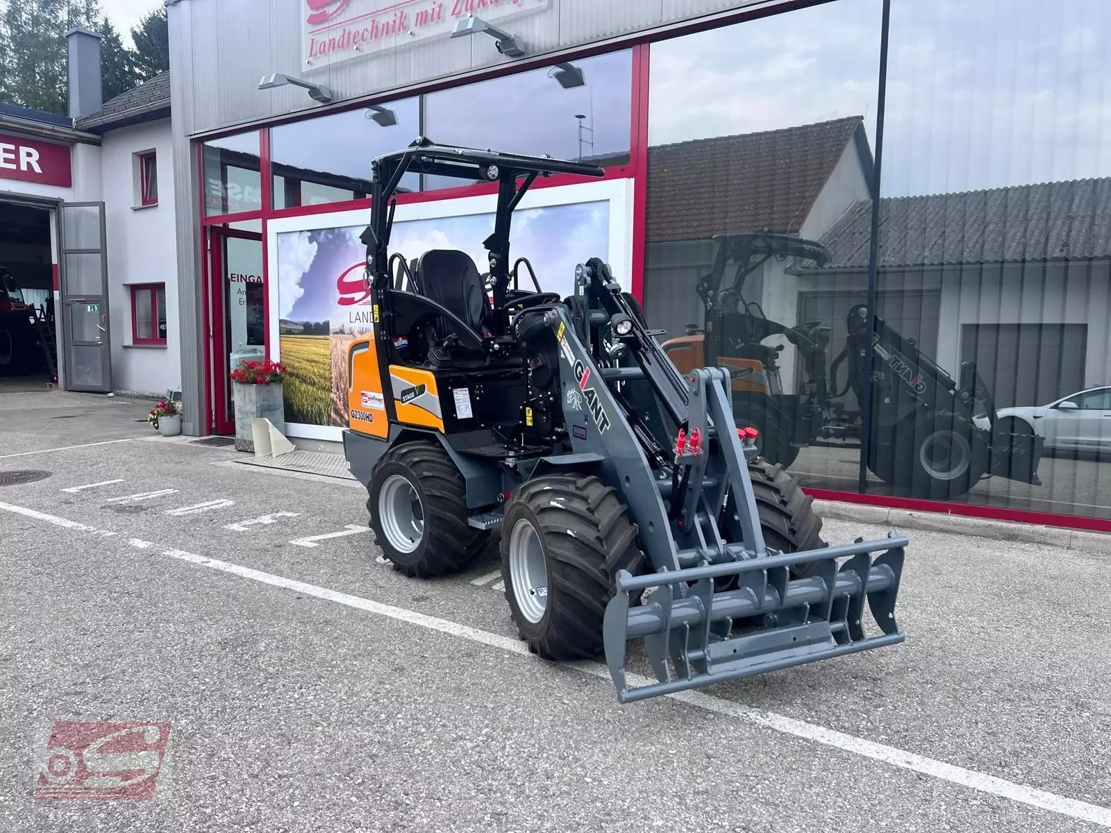 Giant g2300 hd agri line Tele wheel loader €34,083