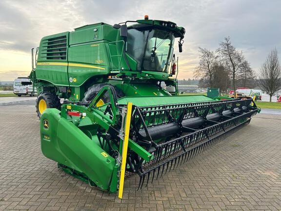 John Deere T 670 Mähdrescher 237.736 €